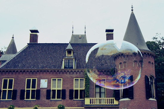 Large bubble in front of Keukenhof Castle @ Castlefest