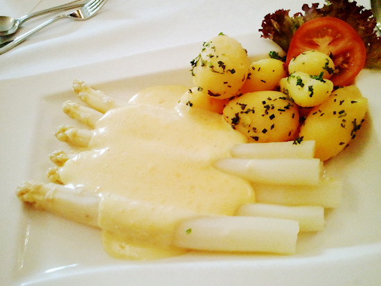 Asparagus with parsley potatoes, Spargel @ Restaurant Winkler, St. Pölten