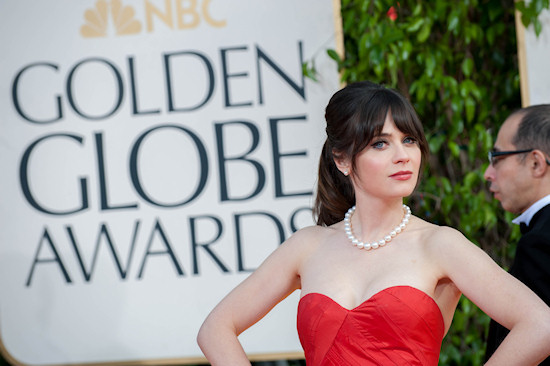 Golden Globes 2013: Zooey Deschanel in a red ballgown by Oscar de la Renta