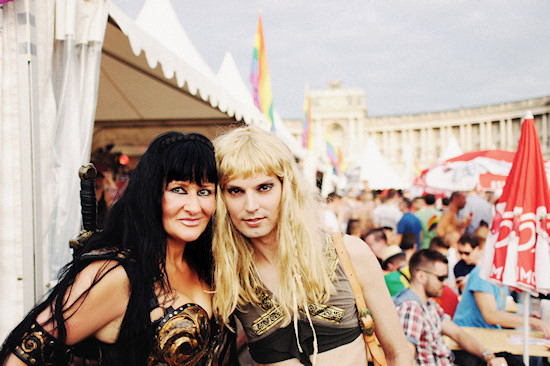 Xena & Gabrielle @ Regenbogenparade Wien 2013. Vienna Pride.