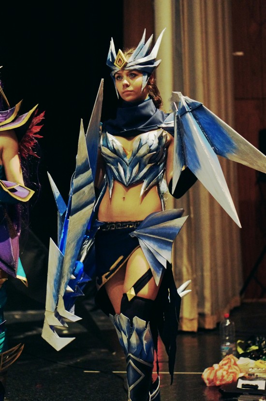 Shyvana (half-dragon), League of Legends Cosplay @ Comics Salon 2014