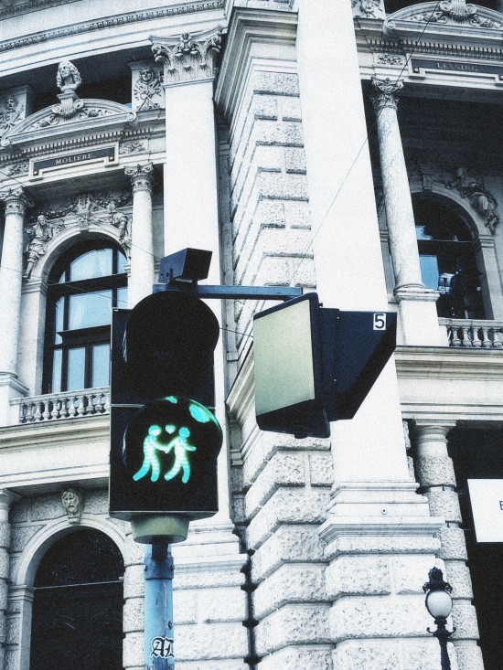 "Ampelpärchen": Pedestrian traffic lights showing same-sex couples in Vienna.