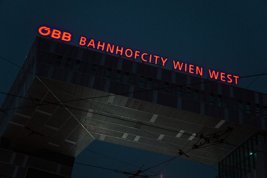 BahnhofCity Wien West: At Night