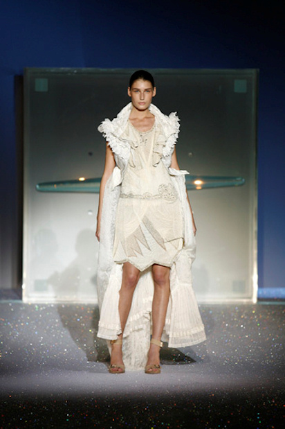 Hussein Chalayan Spring 2007 Victorian Dress