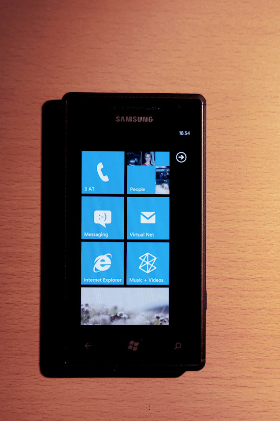 Samsung Omnia 7 Windows Phone 7 Start Menu Live Tiles